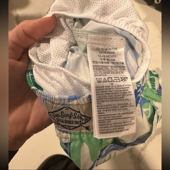 babyGap Recycled Dinosaur Swim Trunks NWT Size 12-18 Months - Picture 4 of 5